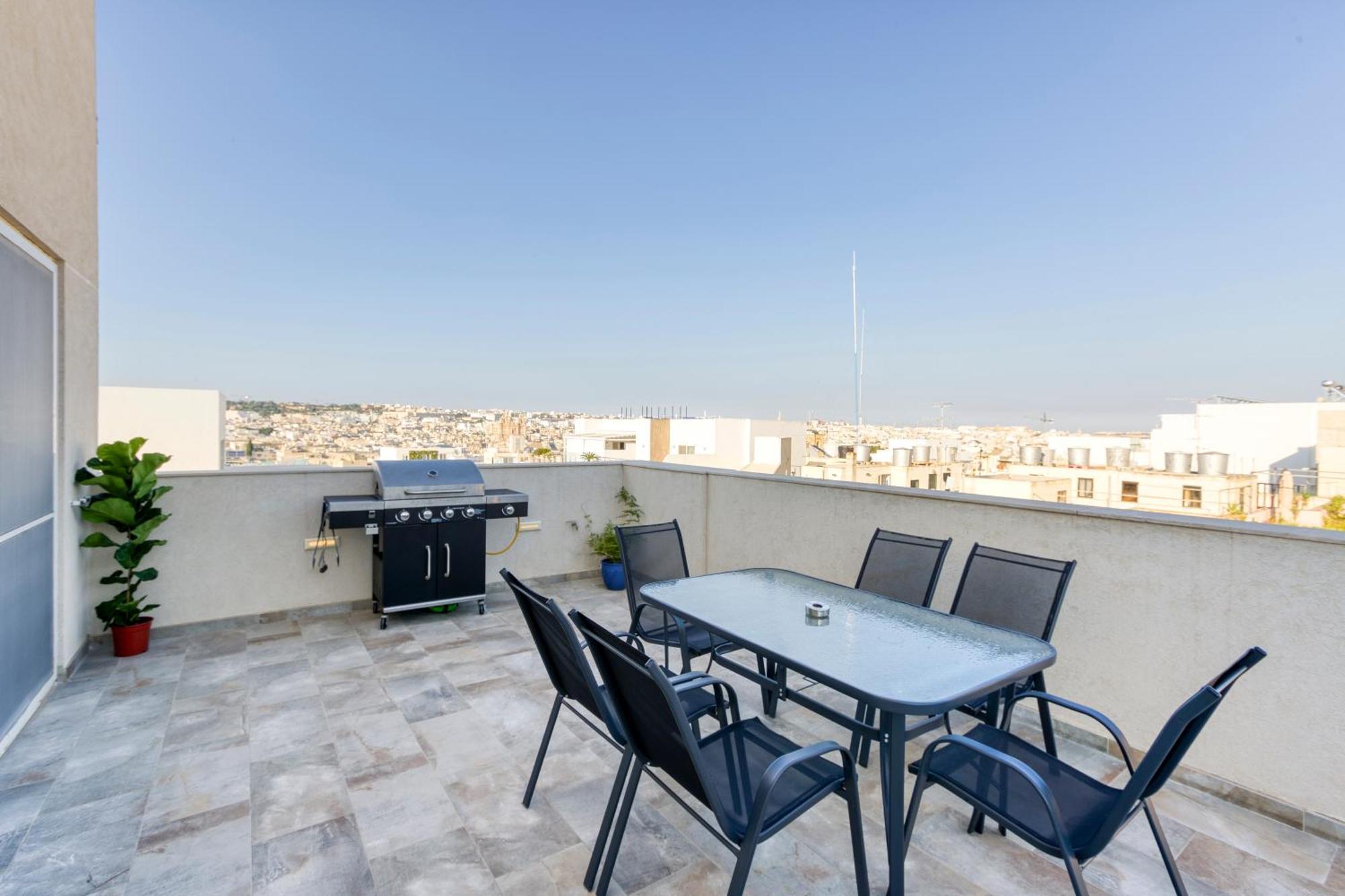 Annitchka Mansions - Penthouse In Central Malta 比尔基卡拉 外观 照片